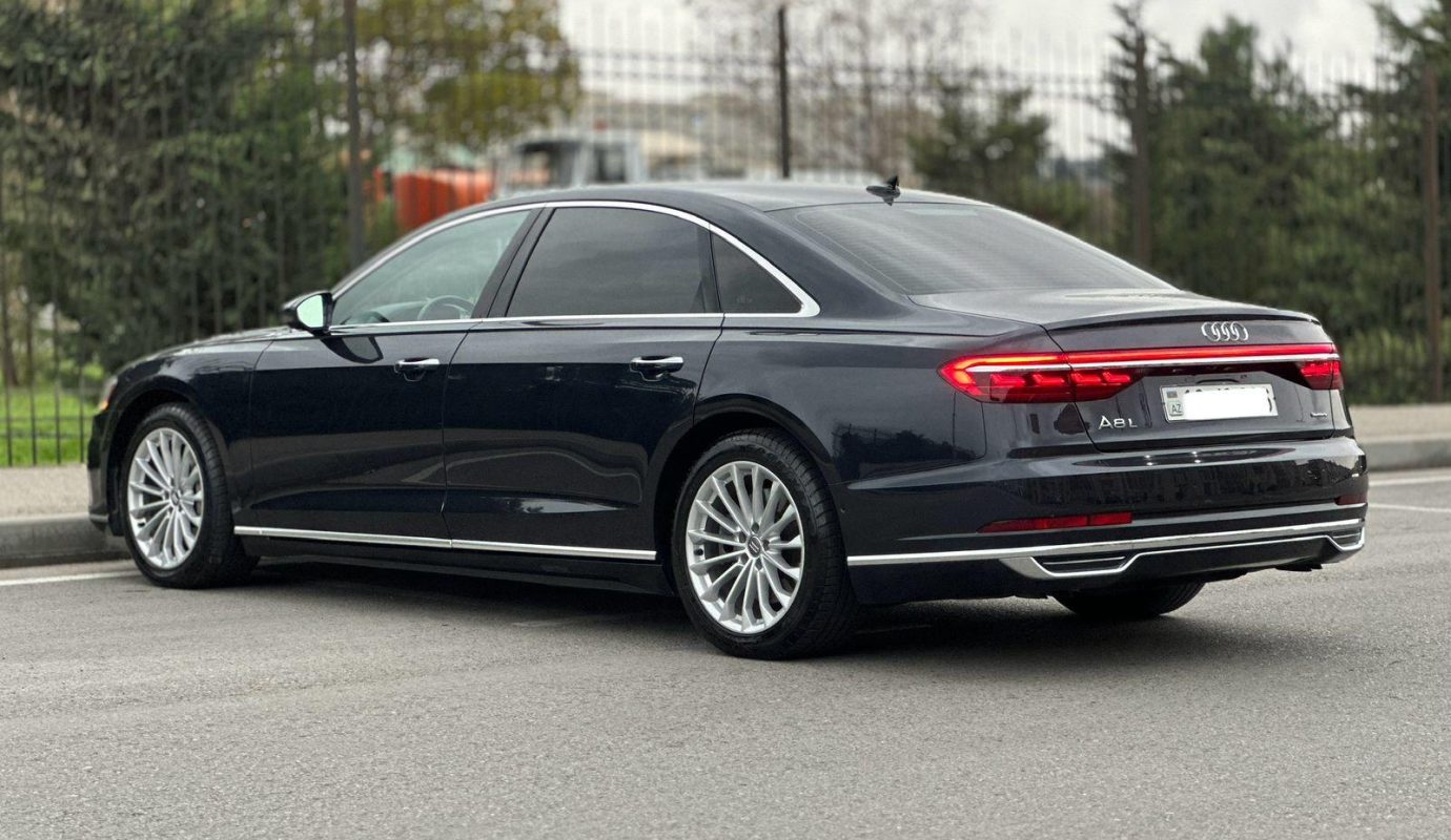 Audi A8, 3.0 L, 2018 il, 108 000 km