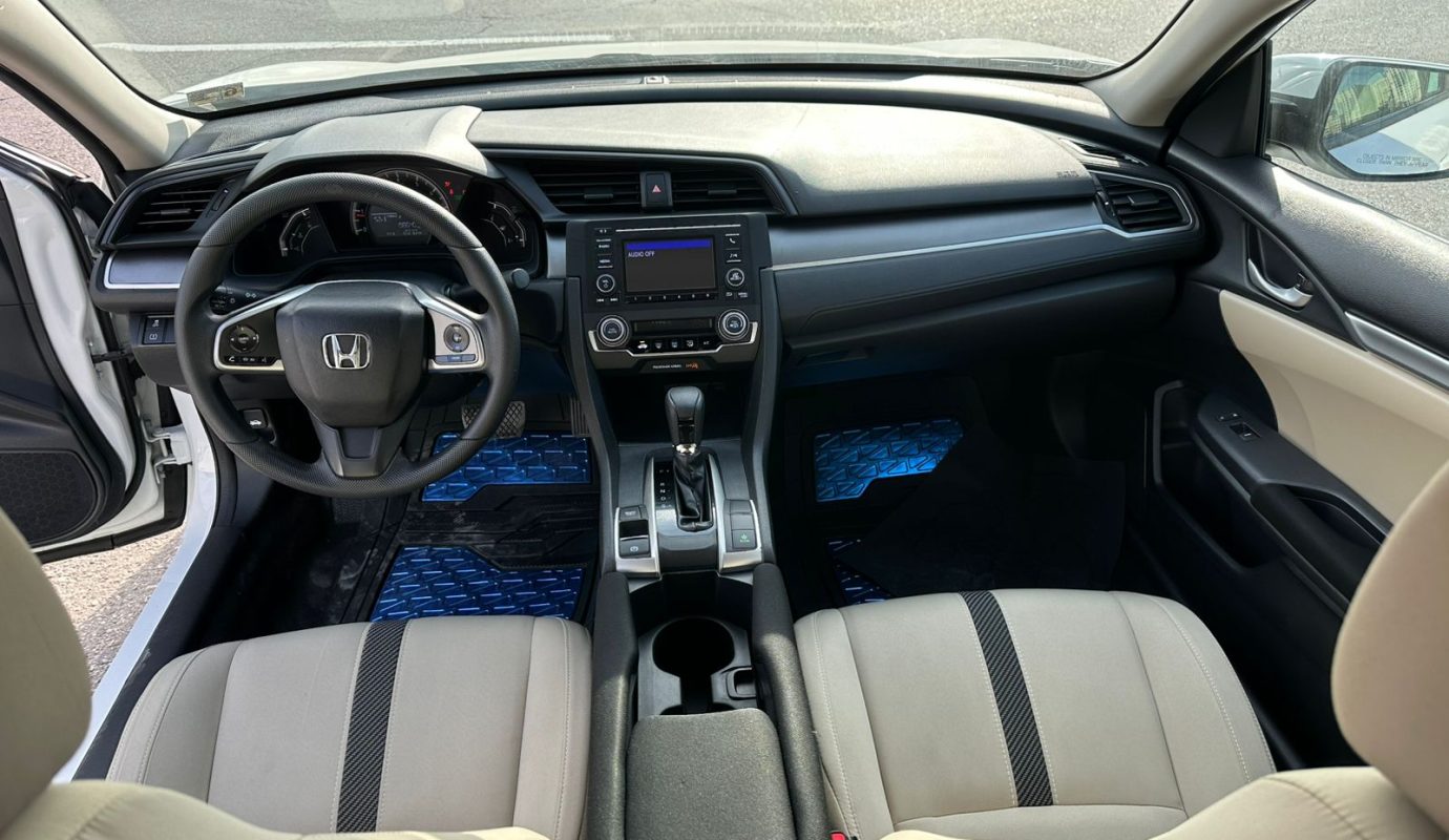 Honda Civic, 2.0 L, 2015 il, 198 000 km