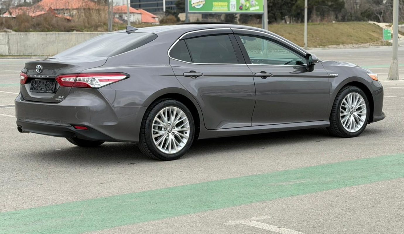 Toyota Camry, 2.5 L, 2020 il, 126 000 km