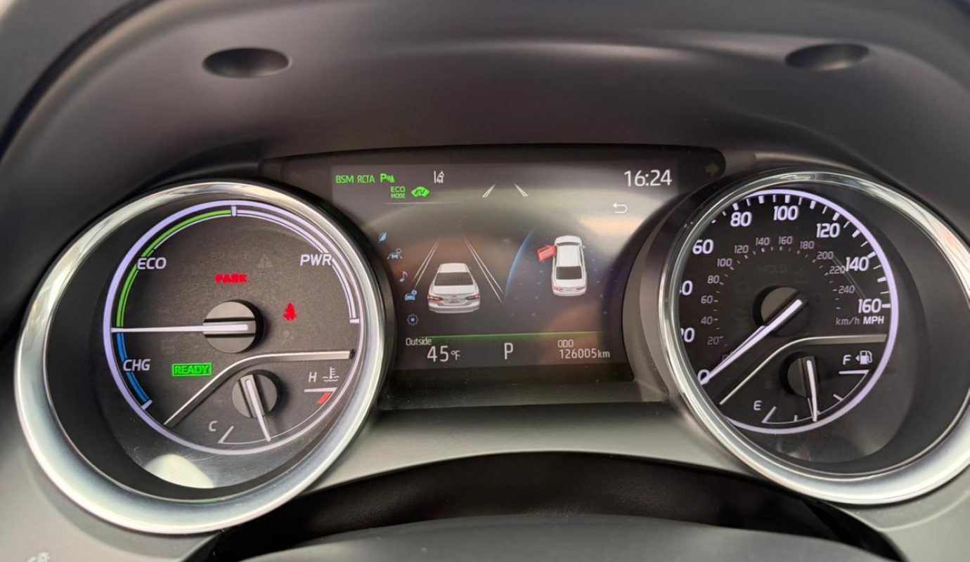 Toyota Camry, 2.5 L, 2020 il, 126 000 km