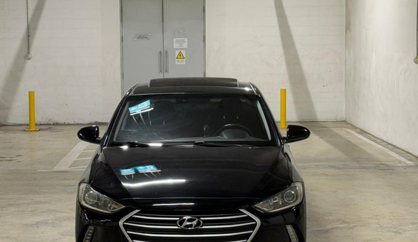 Hyundai Elantra, 2.0 L, 2018 il, 170 000 km