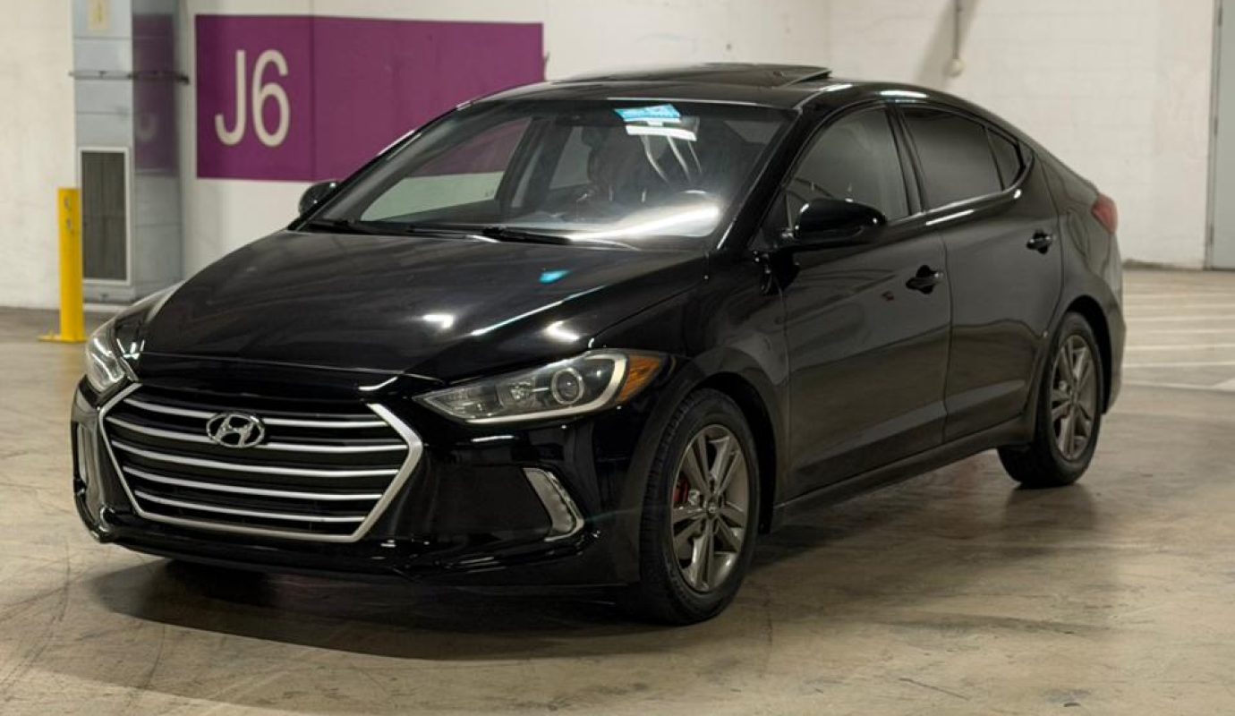 Hyundai Elantra, 2.0 L, 2018 il, 170 000 km