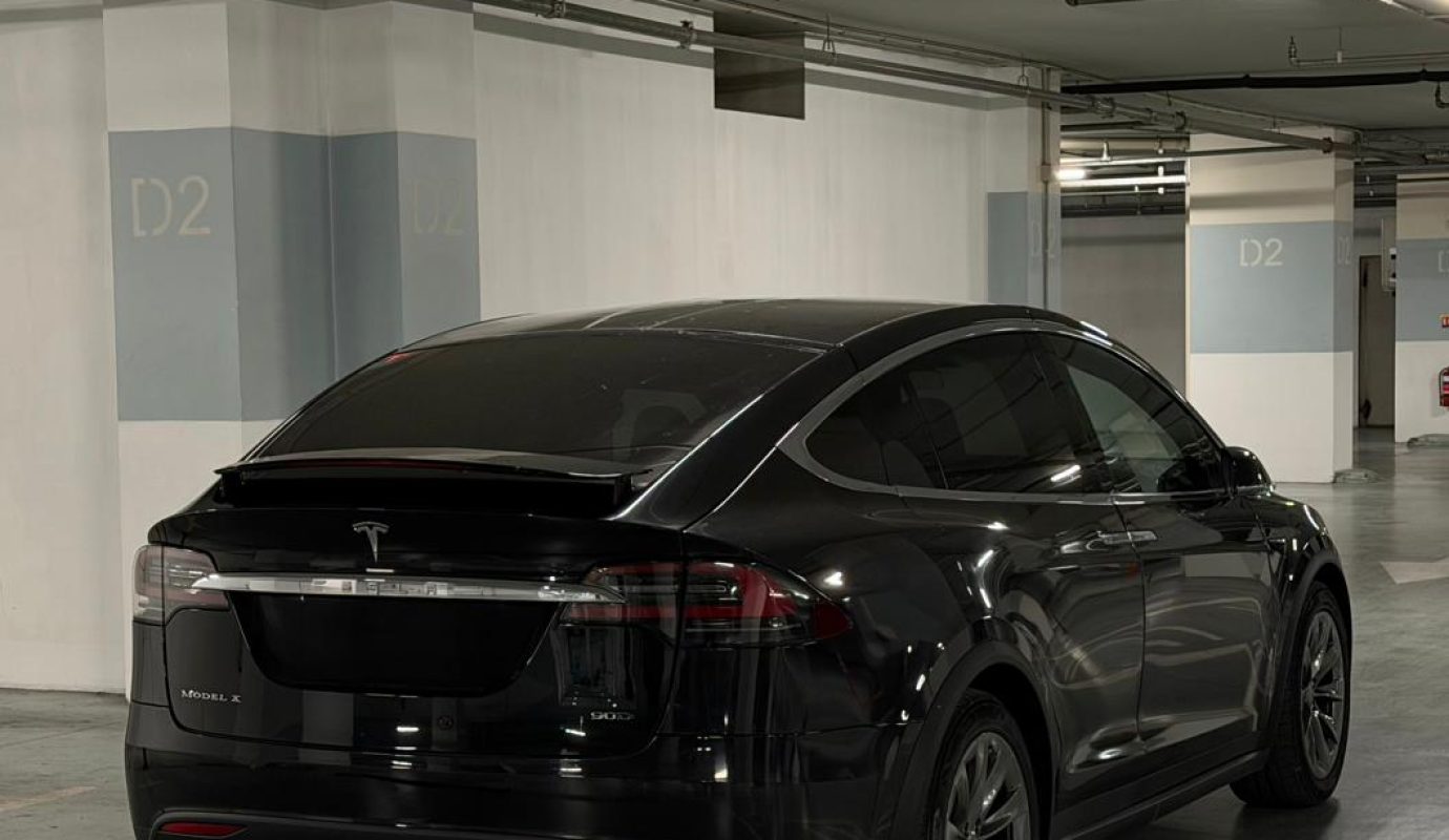 Tesla Model Y, 2024 il, 16 000 km