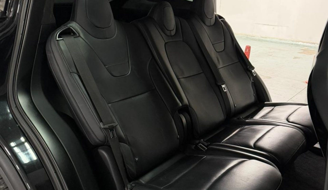 Tesla Model Y, 2024 il, 16 000 km